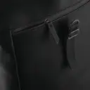 Rucksack mit Roll-Top Klappe aus mattem Polyurethan - Bild 3