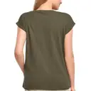 T-Shirt mit umgeschlagenen Ärmeln - Bild 10