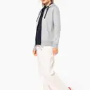 Sweatshirt mit kontrastierender Kapuze - Bild 12
