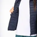 Leichte umweltfreundliche Daunenjacke - Bild 7
