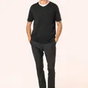 Supima® T-Shirt mit V-Ausschnitt und kurzen Ärmeln - Bild 9