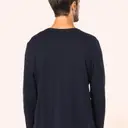 Supima® T-shirt met V-hals en lange mouwen - Afbeelding 2