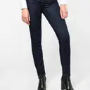 Ajustierte Jeans - Bild 11
