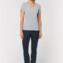 Eco-friendly V-neck T-shirt with antibacterial treatment - Image 4