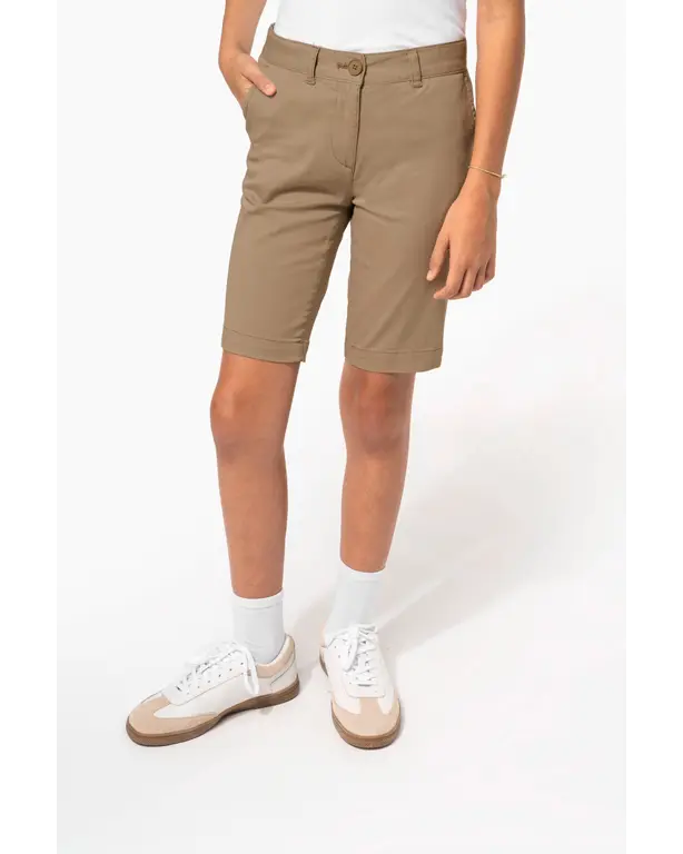 Bermuda chino meisje