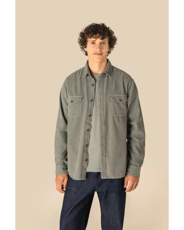 Ecoresponsibles gewaschenes Corduroy-Hemd
