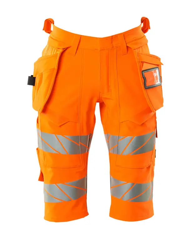 Lange Shorts mit schwebenden Taschen