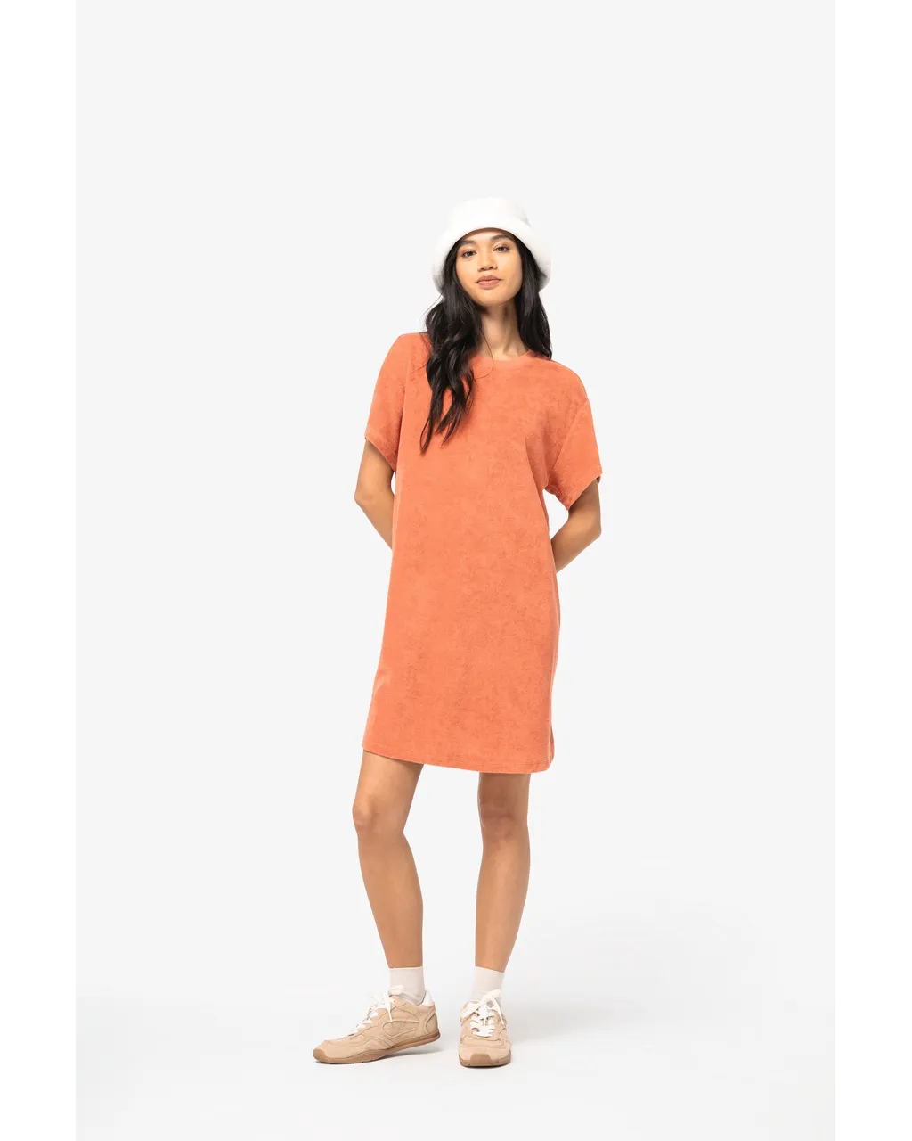 T-Shirt Kleid aus umweltfreundlichem Material mit fallenden Schultern